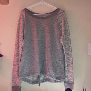 Long sleeve, good for spring time and winter.